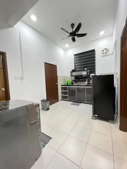 Nzak Homestay, Melaka - Islamic